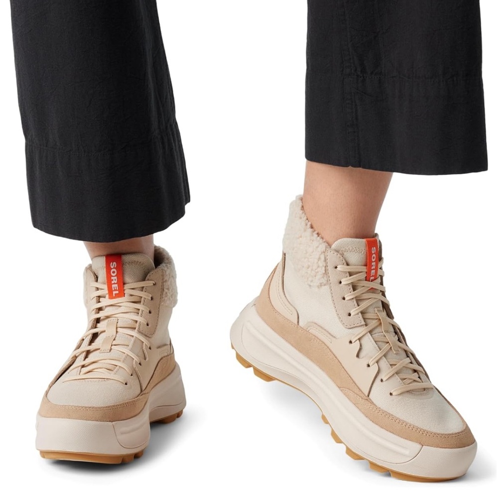 Sorrel ONE Women’s HUE Water Resistant Rugged Sole Winter Mid-ankle Shoes 7 NEW